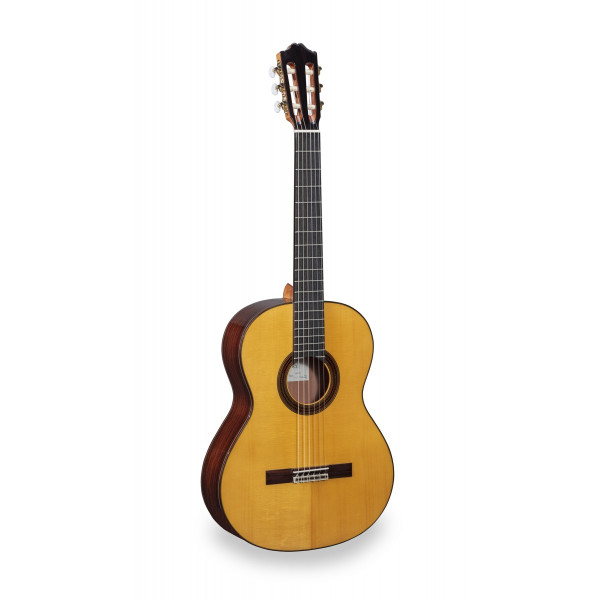 40 A R - Classical guitar with solid spruce top