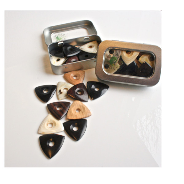 20STRTIN - 20 Mixed Plectrums set