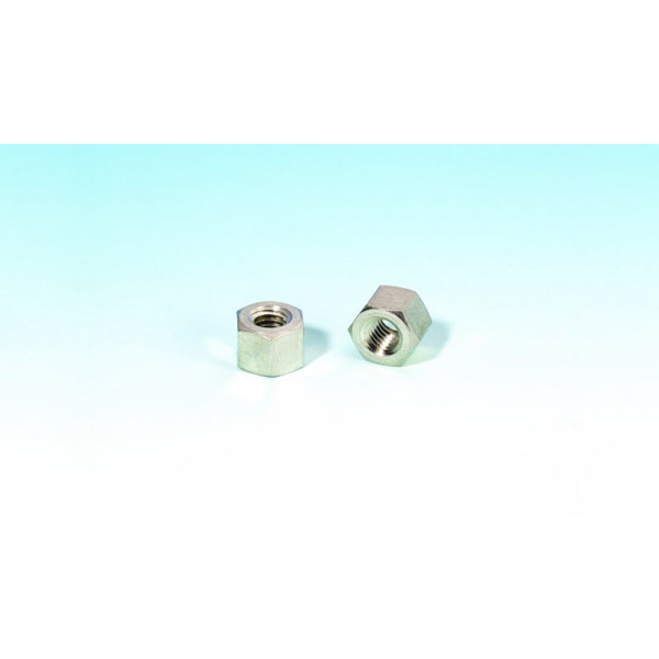 Adam Hall 5666 - rack anya, M6 hatlapu a 6162 és 6168-hoz