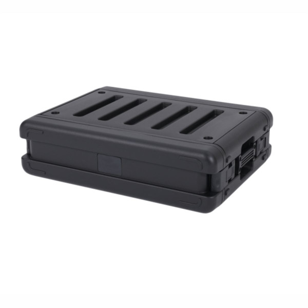 Robust.hu R 2UEP 300 - 19" 2u 300 mm, flight case PP rack, ütés-, por és vízálló Robust.hu R 2UEP 300 - 19" 2u 300 mm, flight case PP rack, ütés-, por és vízálló